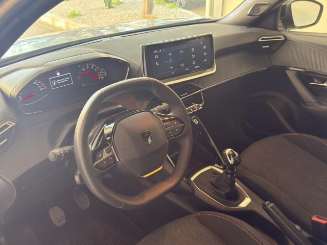 PEUGEOT 2008 usata, con Specchietti laterali elettrici