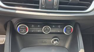 ALFA ROMEO Stelvio usata, con Sedili sportivi