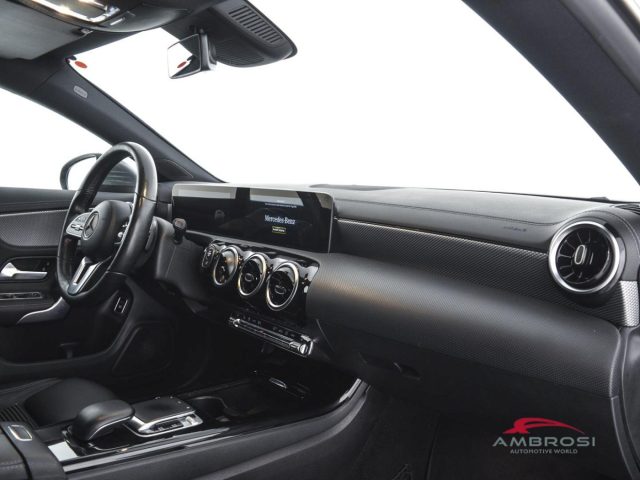 MERCEDES-BENZ CLA 200 usata 11