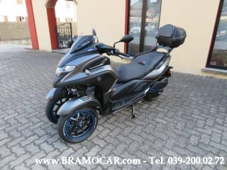 YAMAHA Tricity 300 usata 1