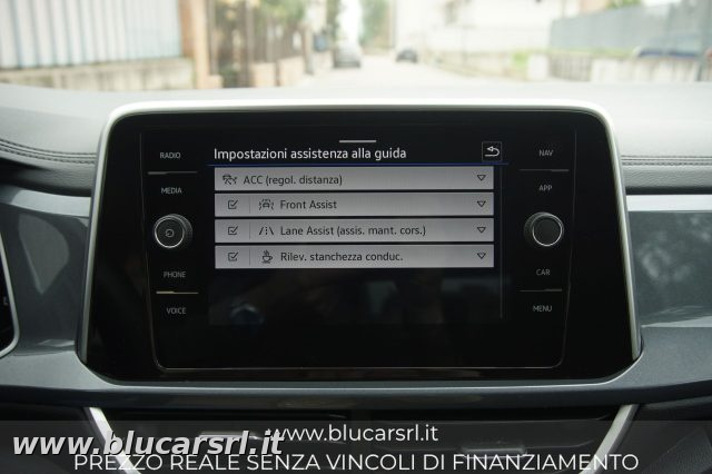 VOLKSWAGEN T-Roc usata 24