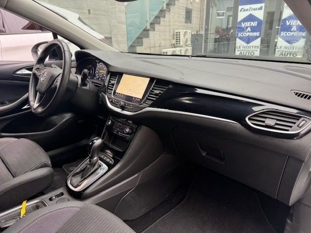 OPEL Astra usata, con Cruise Control