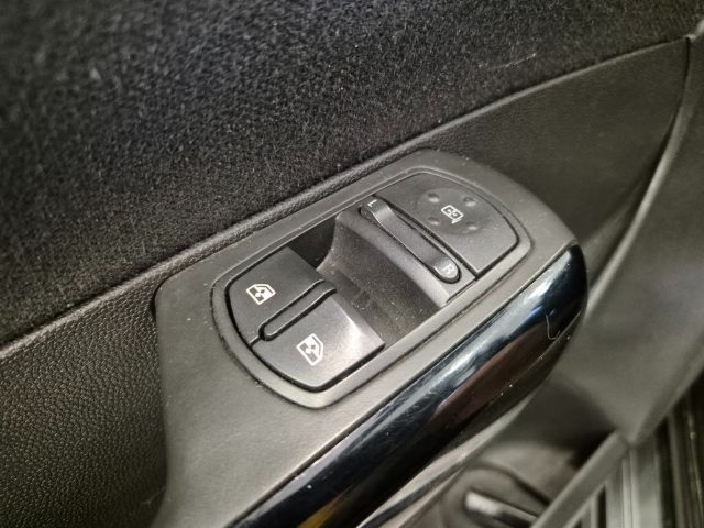 OPEL Corsa usata 23