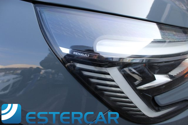 RENAULT Clio usata, con Fari LED