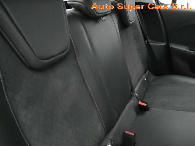 OPEL Corsa usata, con Bluetooth