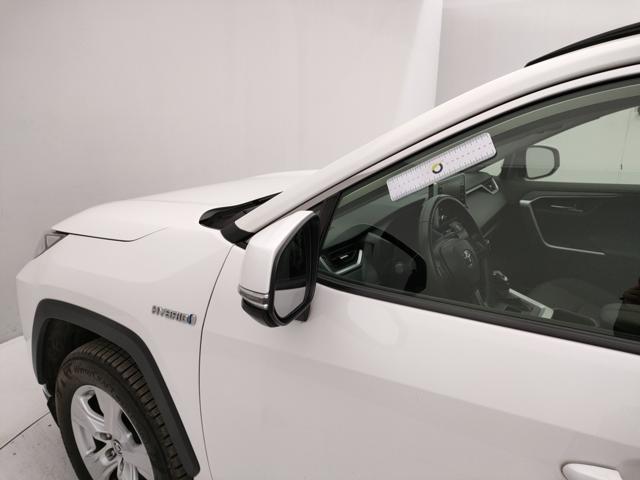 TOYOTA RAV 4 usata, con Specchietto retrovisore con funzione antiabbagliamento