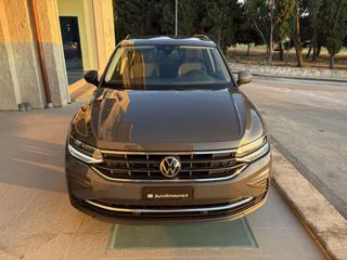 VOLKSWAGEN Tiguan usata, con Airbag