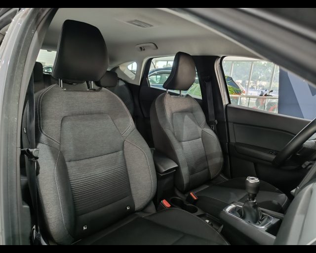 RENAULT Captur usata, con Fari LED