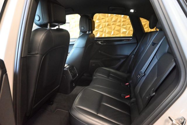 PORSCHE Macan usata 11