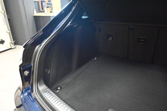 PORSCHE Macan usata 33