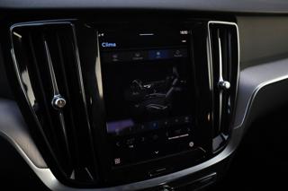 VOLVO V60 usata, con Sensori di parcheggio anteriori