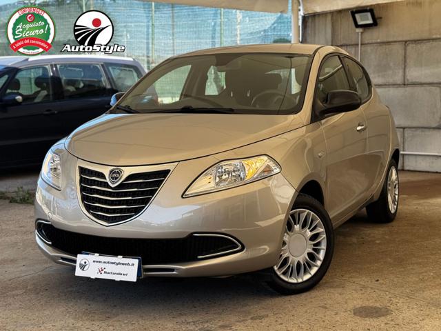 LANCIA Ypsilon usata, con ABS