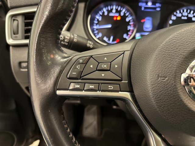 NISSAN Qashqai usata, con Volante in pelle