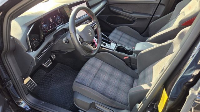 VOLKSWAGEN Golf usata, con ESP