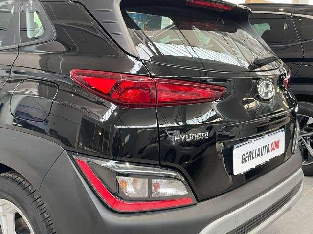HYUNDAI Kona usata, con Bracciolo