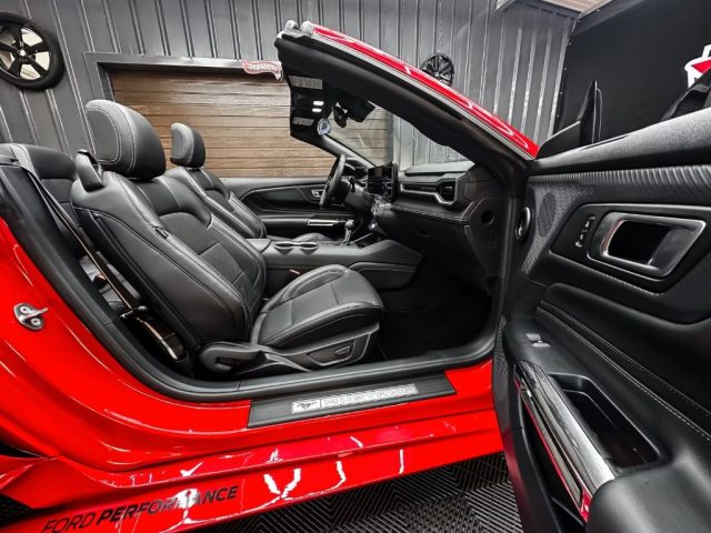 FORD Mustang usata, con Leve al volante