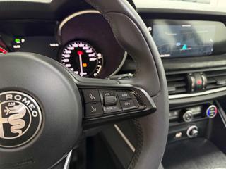 ALFA ROMEO Stelvio usata, con Autoradio digitale