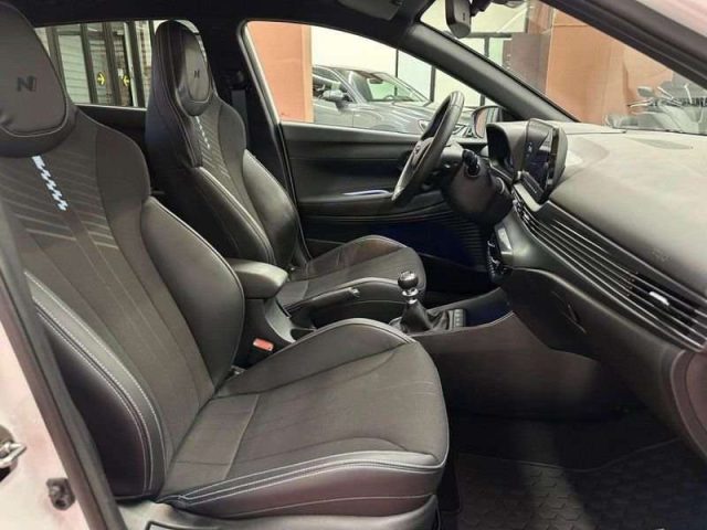 HYUNDAI i20 usata, con Vetri oscurati