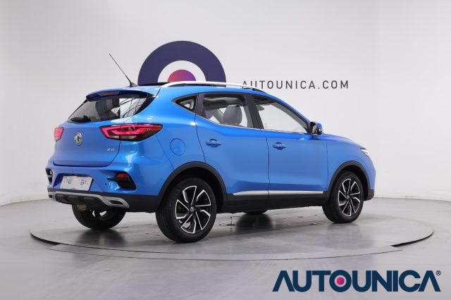 MG ZS usata, con Fendinebbia