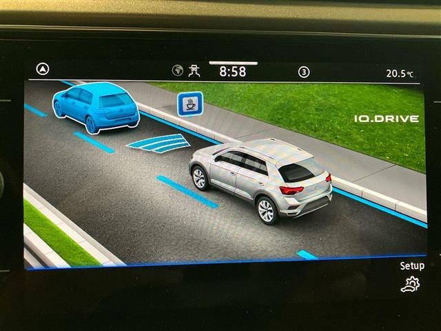 VOLKSWAGEN T-Roc usata, con USB
