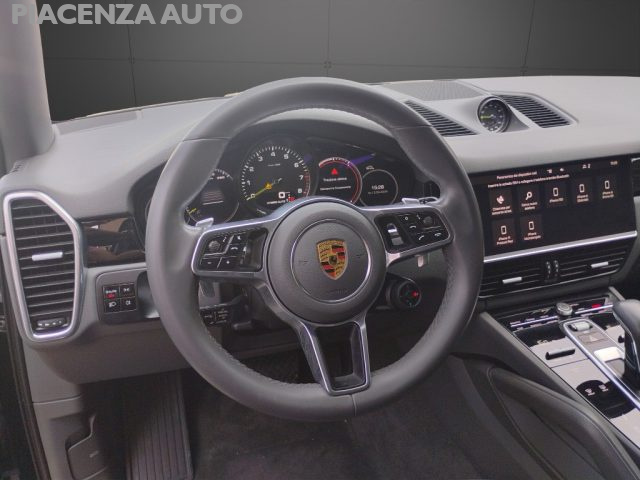 PORSCHE Cayenne usata, con Cerchi in lega