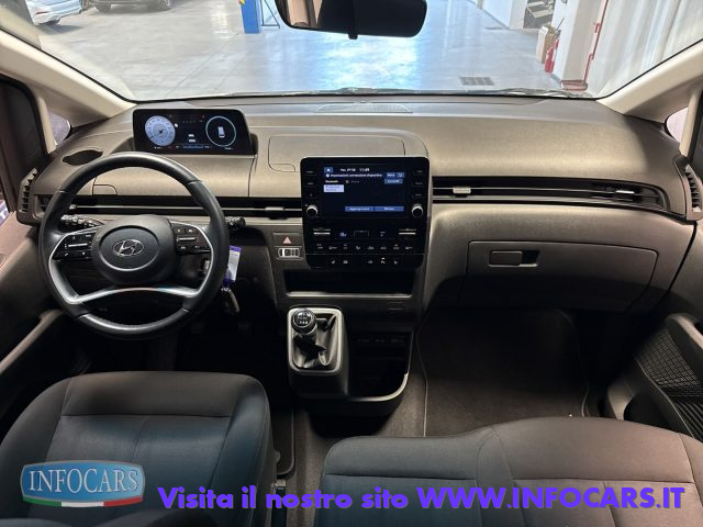 HYUNDAI Staria usata, con Controllo automatico clima