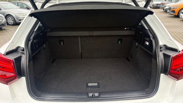 AUDI Q2 usata, con Airbag testa