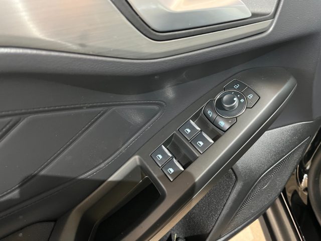 FORD Focus usata, con Volante in pelle