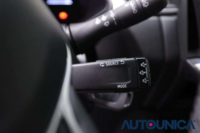 RENAULT Captur usata, con Bracciolo