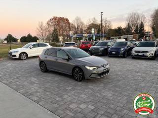 VOLKSWAGEN Golf usata, con Autoradio