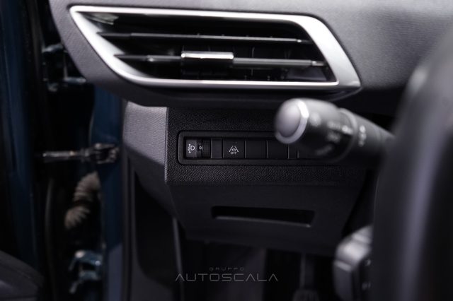 PEUGEOT 3008 usata, con Sistema di navigazione