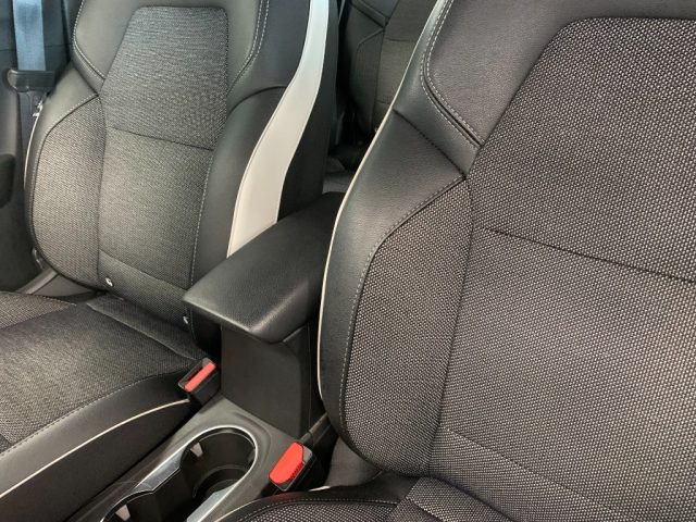 RENAULT Captur usata, con Sensori di parcheggio anteriori