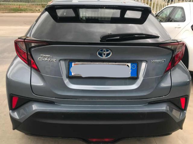 TOYOTA C-HR usata, con Autoradio