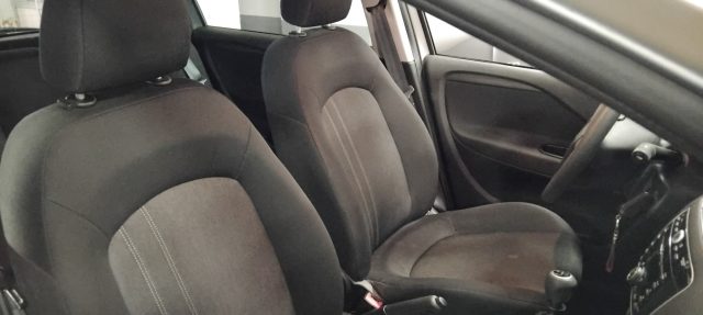 FIAT Punto usata 12