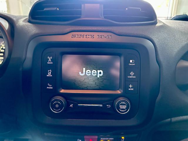 JEEP Renegade usata, con USB