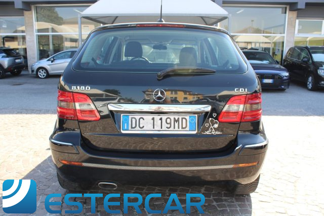 MERCEDES-BENZ B 180 usata, con Climatizzatore