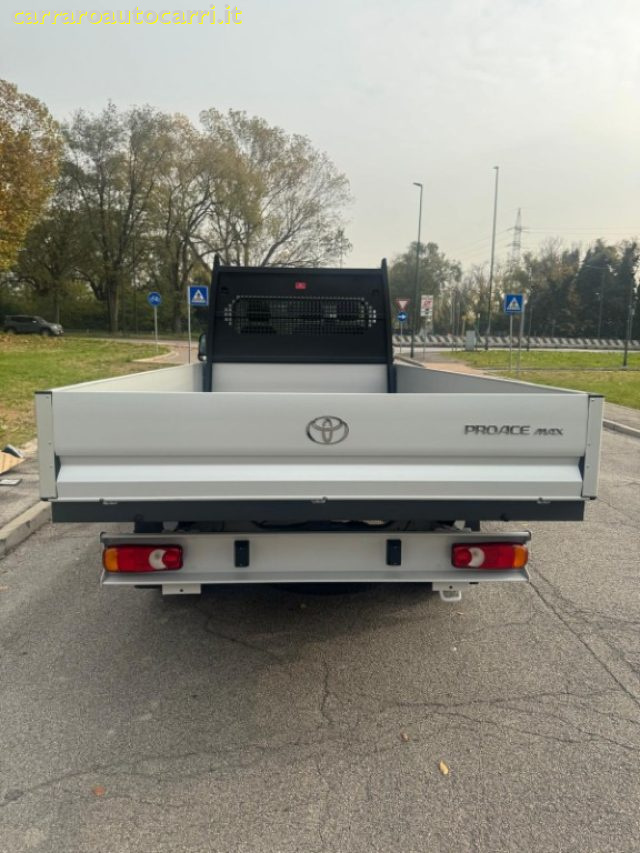 TOYOTA Proace Max usata, con Alzacristalli elettrici