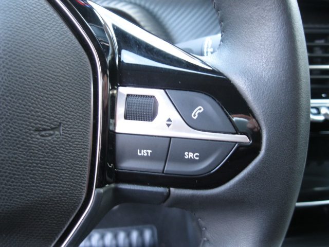 PEUGEOT 208 usata, con Controllo elettronico della corsia