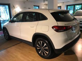 MERCEDES-BENZ GLA 250 usata, con Autoradio