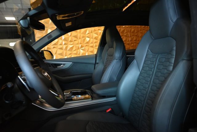 AUDI RS Q8 usata 24