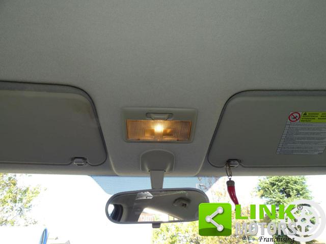 OPEL Agila usata, con Specchietti laterali elettrici