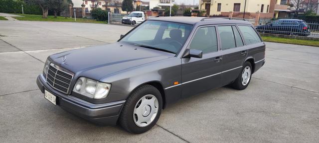 MERCEDES-BENZ E 200 usata, con Airbag