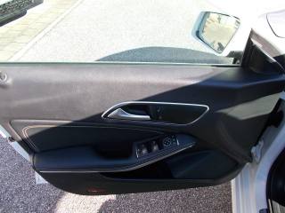 MERCEDES-BENZ CLA 200 usata, con Park Distance Control