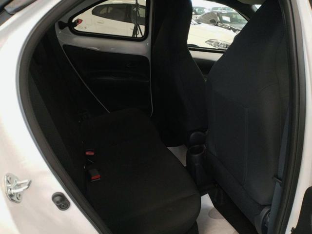 TOYOTA Aygo X usata 16