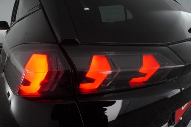 PEUGEOT 2008 usata 16