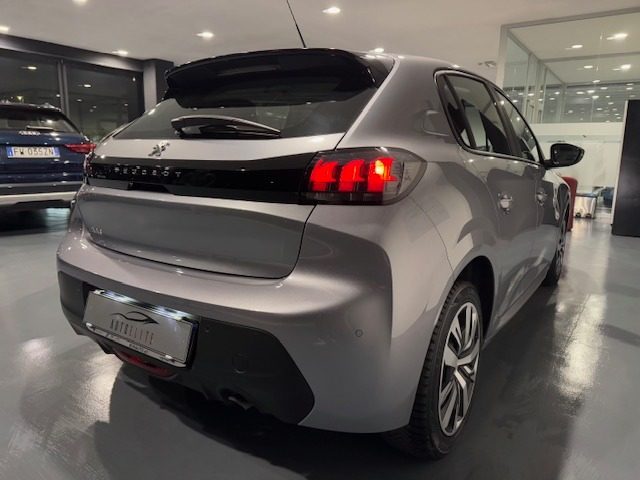 PEUGEOT 208 usata, con Boardcomputer