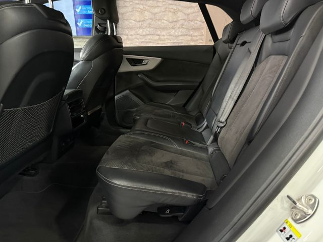 AUDI Q8 usata, con Park Distance Control