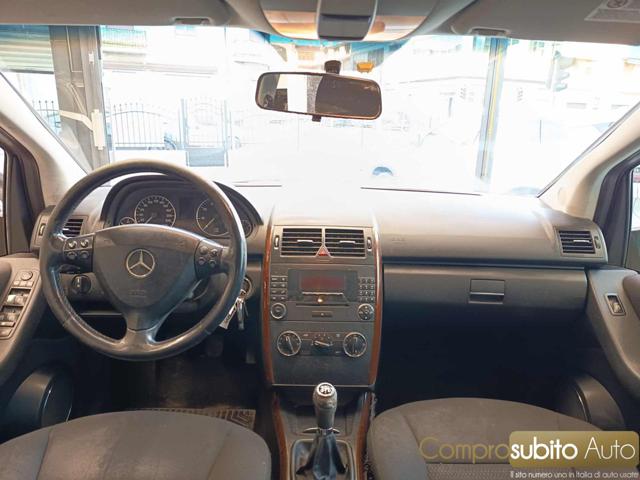 MERCEDES-BENZ A 170 usata, con Sedile posteriore sdoppiato