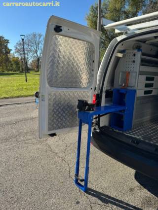 VOLKSWAGEN Caddy usata, con Frenata d