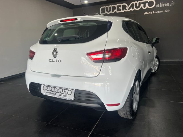 RENAULT Clio usata, con Autoradio